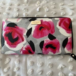 Used Kate Spade wallet